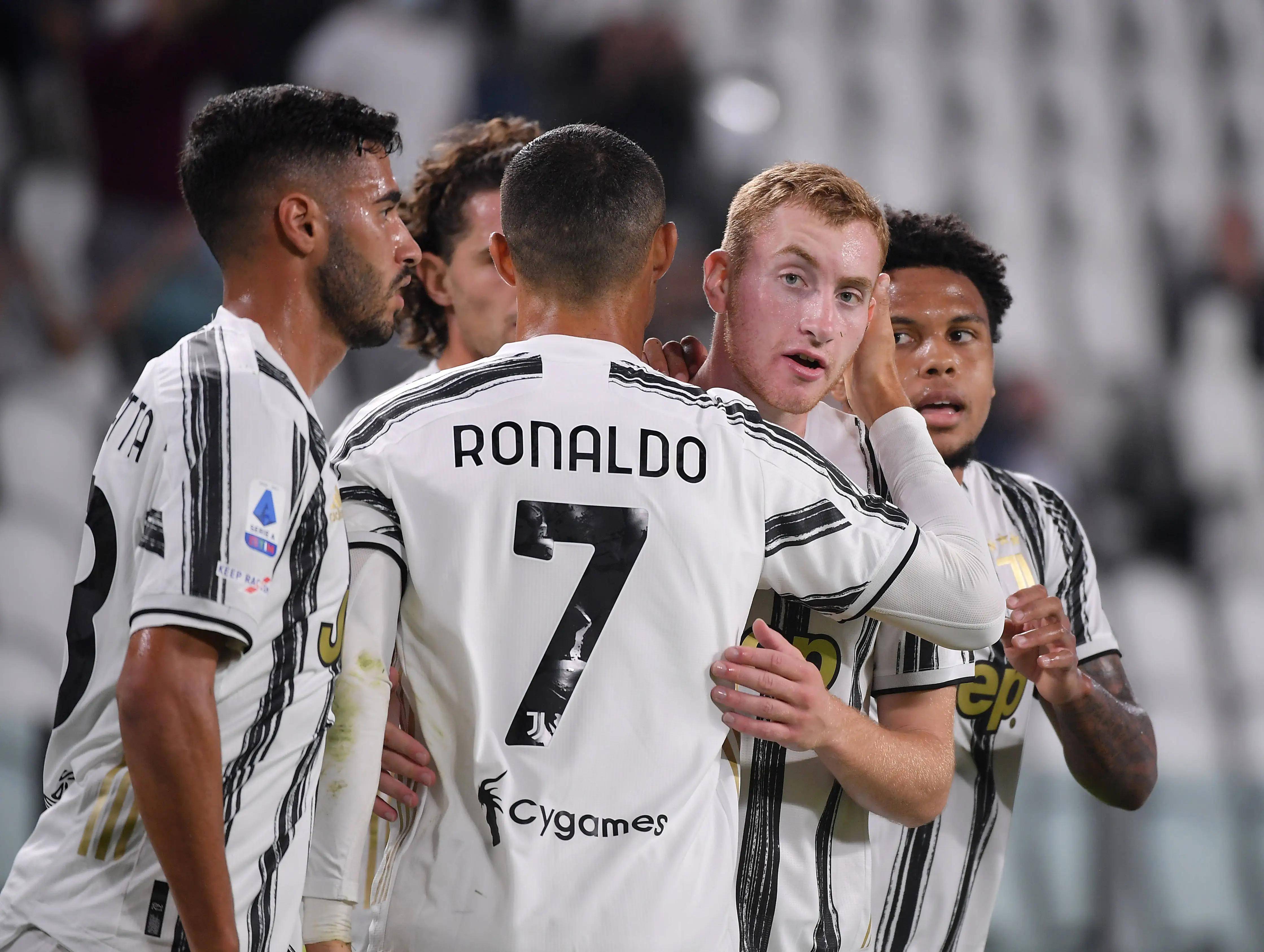 今晚亚冠焦点战；阿斯顿维拉官宣签约；悬念犹存；赛季目标并未改变的简单介绍